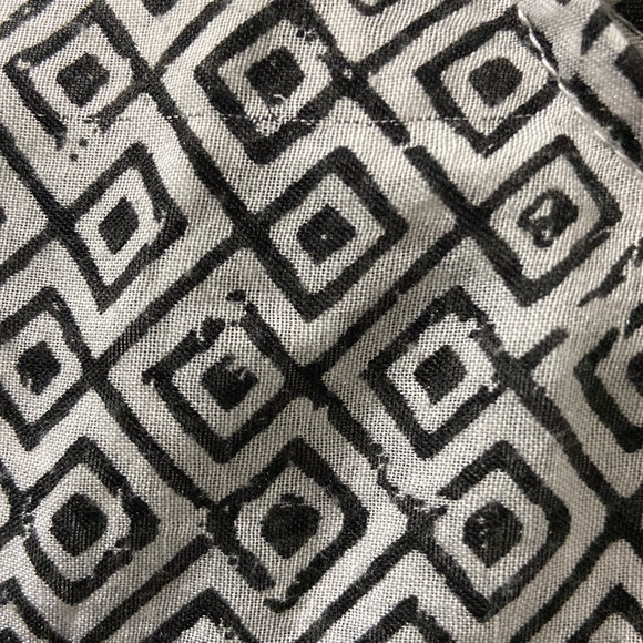 Old Navy Light & Relaxed, Sheer tank top - Youth XL (14) - Picture 6 of 6